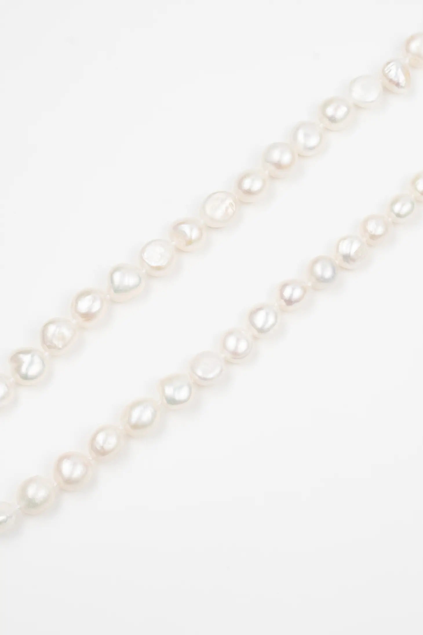 18k Gold Small Pearl Necklace