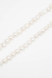18k Gold Small Pearl Necklace